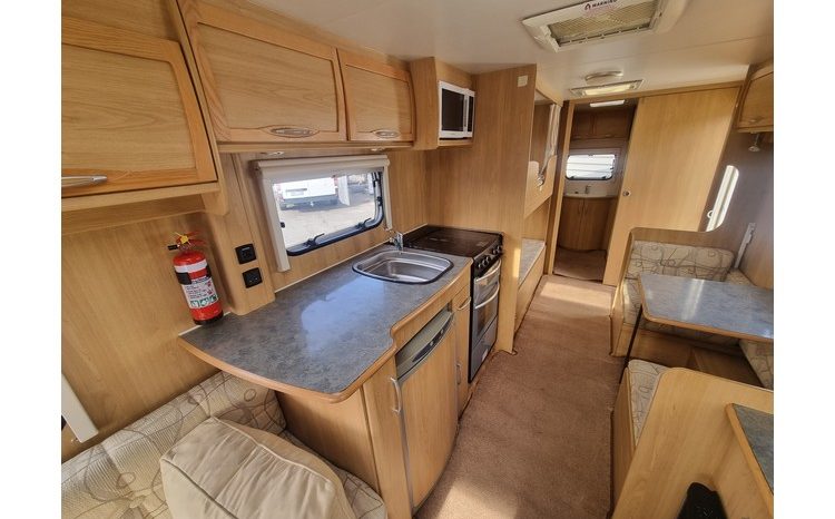 Lunar Quasar FB 6 Berth full